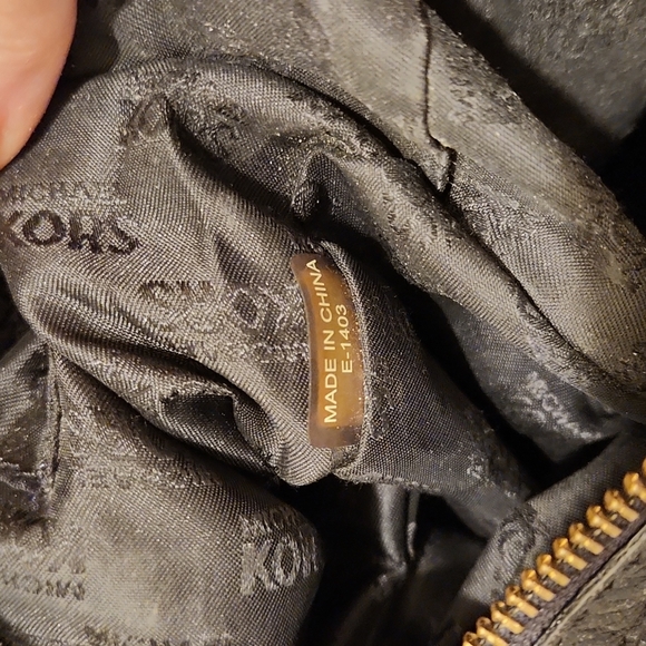 Michael Michael Kors, Black & Gold Satchel Purse - Picture 13 of 16